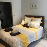 Апарт-отель La Maison De Maurice Бон