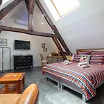 Апарт-отель La Maison De Maurice Бон