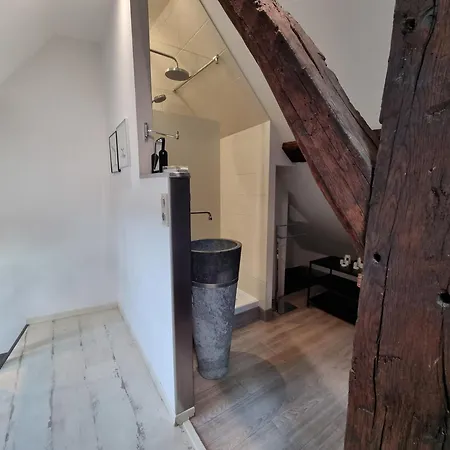 Lägenhetshotell La Maison De Maurice Beaune (Cote d'Or)