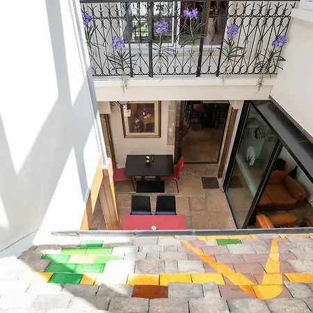 Lägenhetshotell La Maison De Maurice Beaune (Cote d'Or)