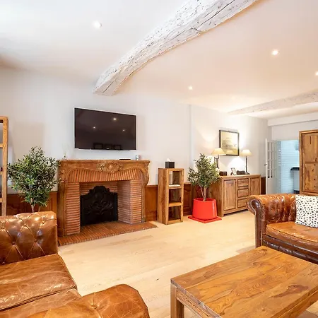 Aparthotel La Maison De Maurice Beaune (Cote d'Or)